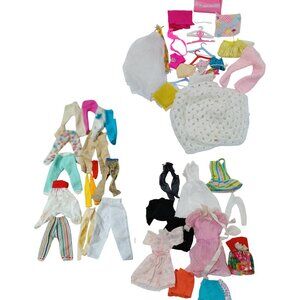 Vintage Barbie Clothing 46 Pieces - Dresses, Shorts,‎ Leggings, Pants, Hangers